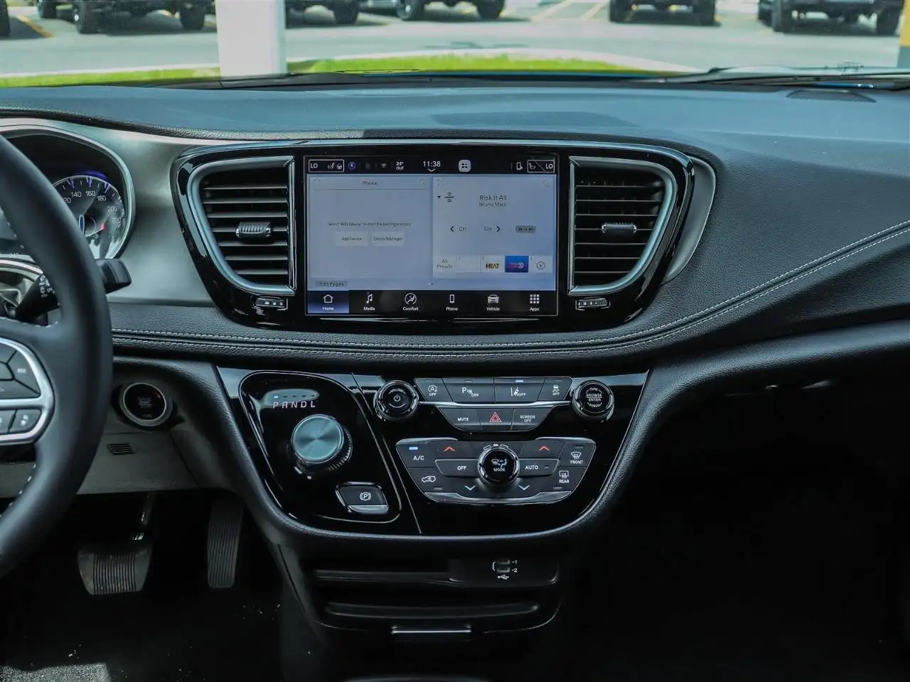 Chrysler Pacifica fotografie Chrysler Pacifica