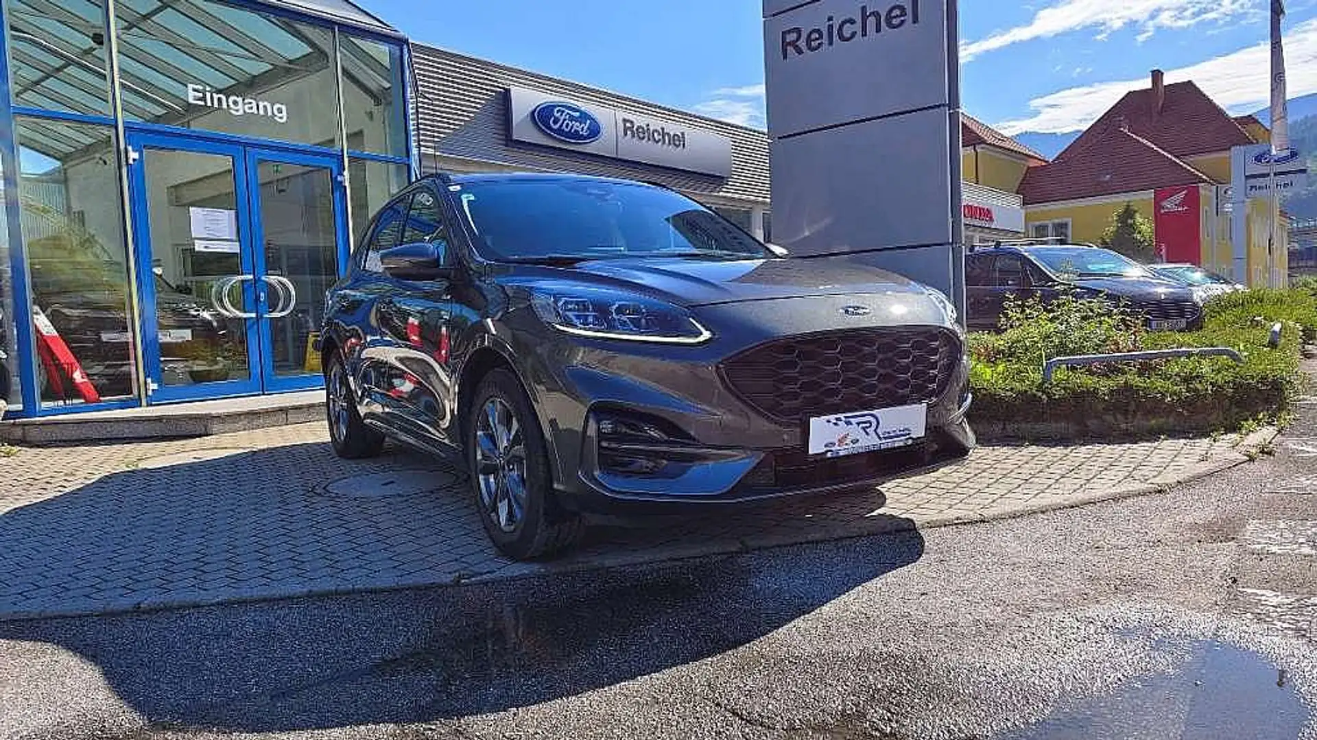 Ford Kuga 2,5 Duratec PHEV ST-Line X Aut. Grau - 1