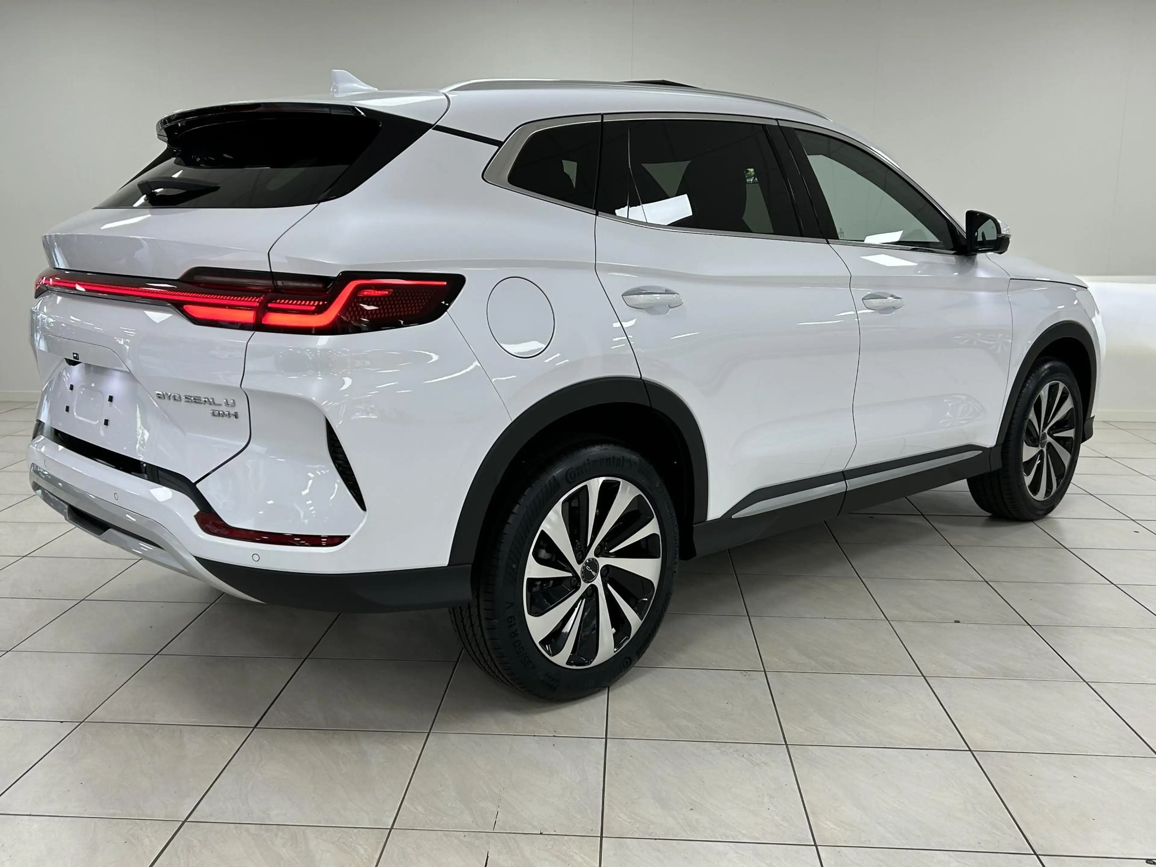 BYD Seal U 1.5 DM-i FWD Boost | € 4.000,- inruilvoordeel! | B — photo 2