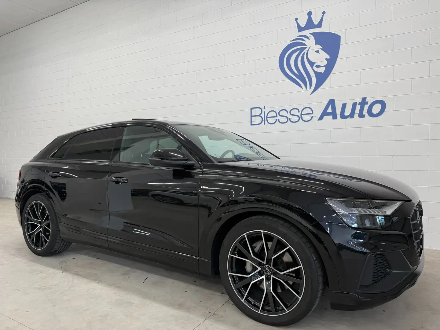 Audi Q8 50 TDI S-Line Black Edition Quattro Tiptronic Schwarz - 1