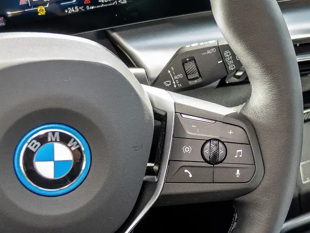 BMW X1 view 13