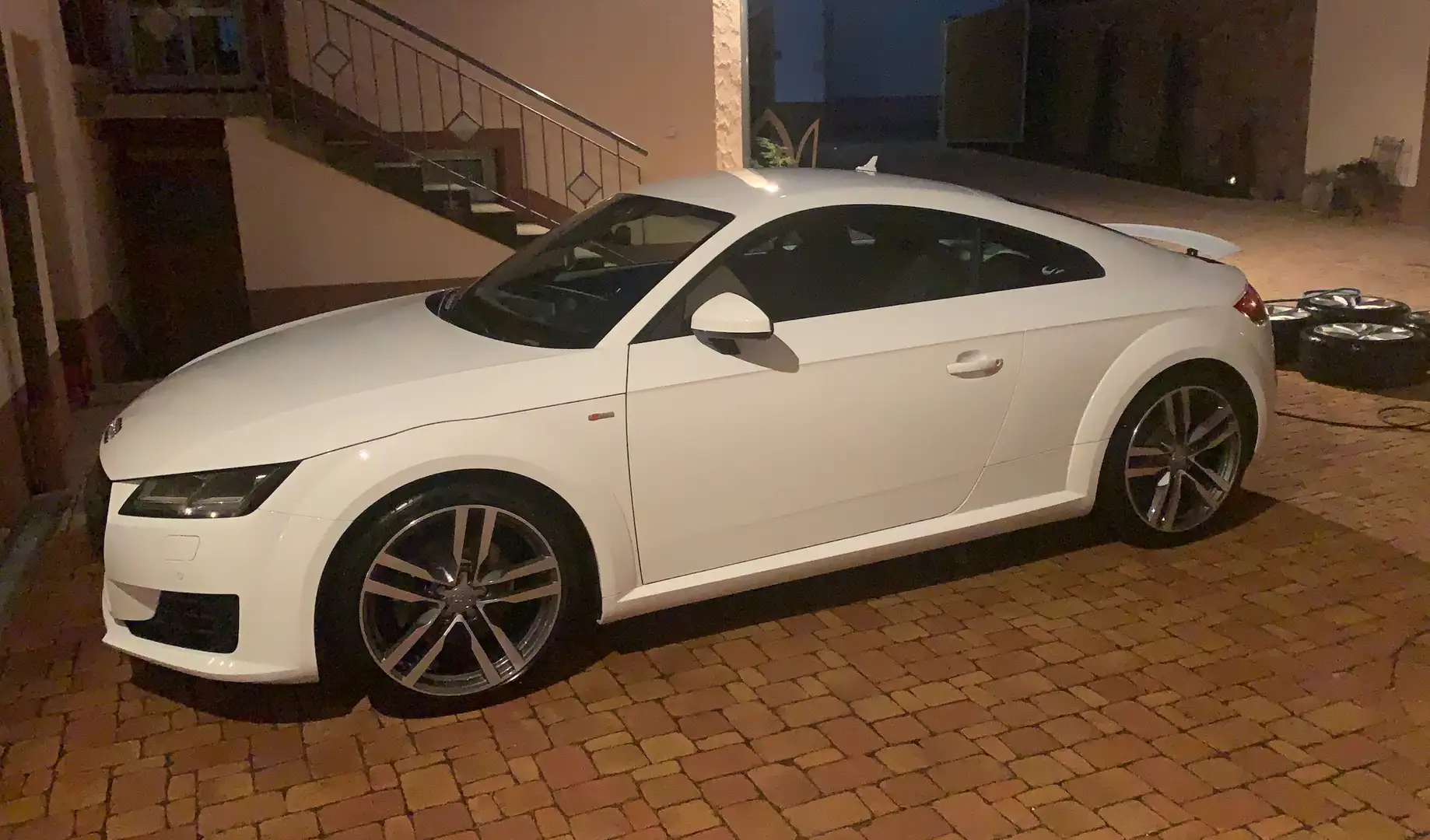 Audi TT TT Coupe 2.0 TFSI S-Line Virtual Cockpit 19" Weiß - 1