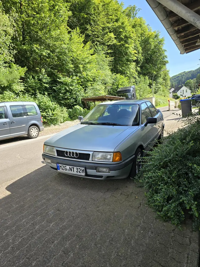 Audi 80 2.0 E - 2