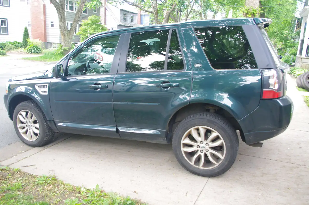 Land Rover LR2 снимка Land Rover LR2