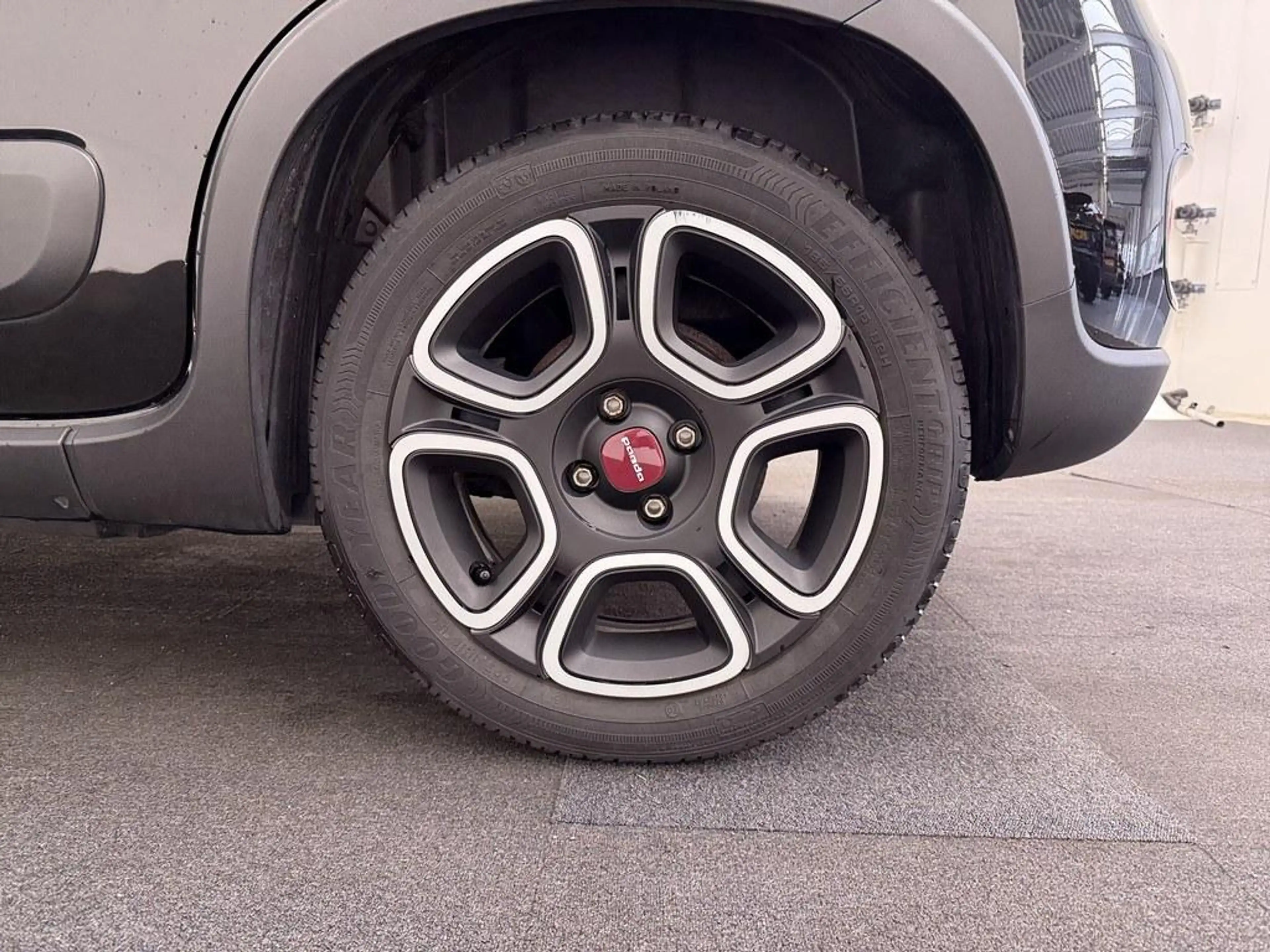 Fiat Panda 1.0 Hybrid City Life — photo 4
