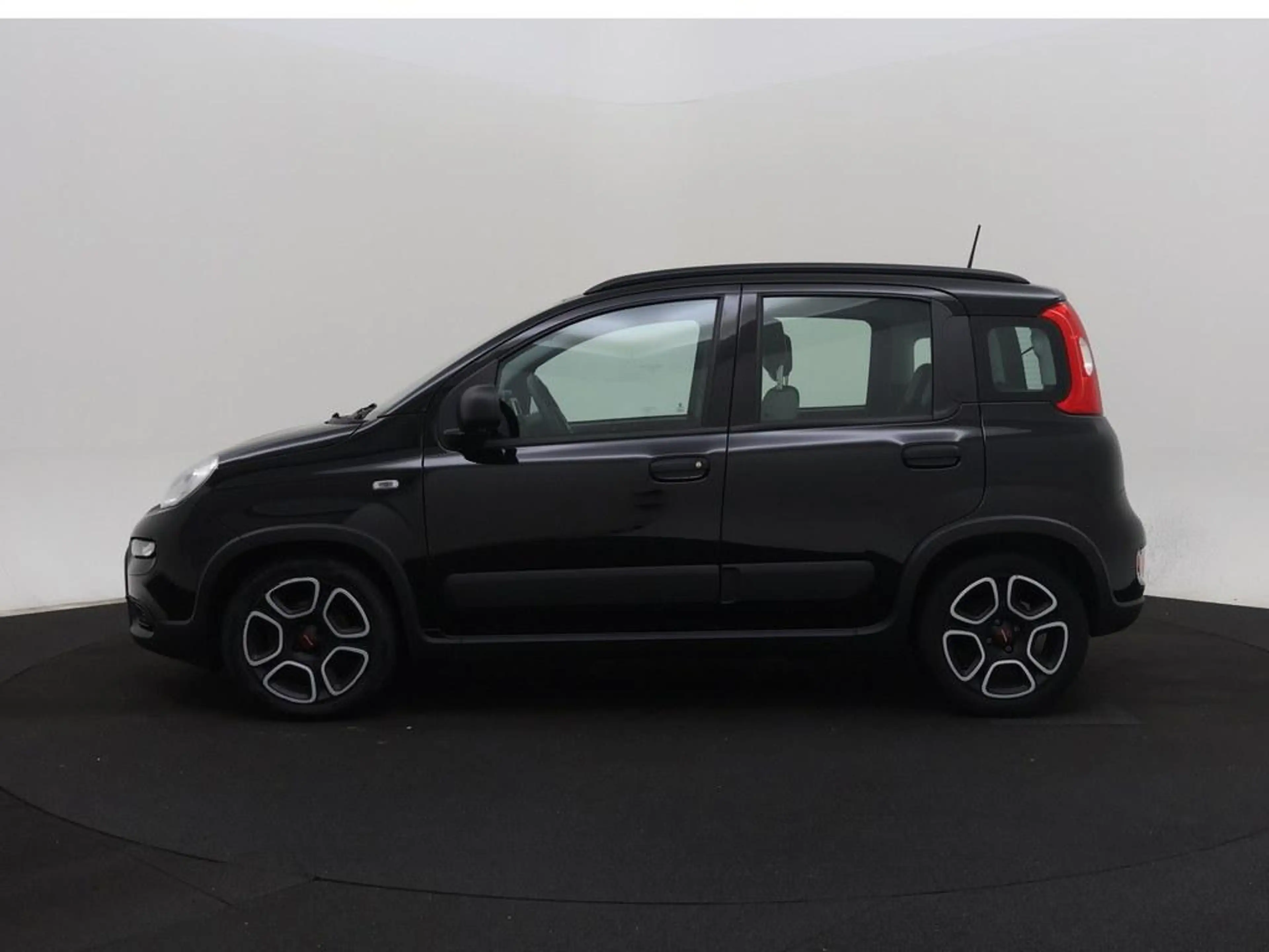 Fiat Panda 1.0 Hybrid City Life — photo 13