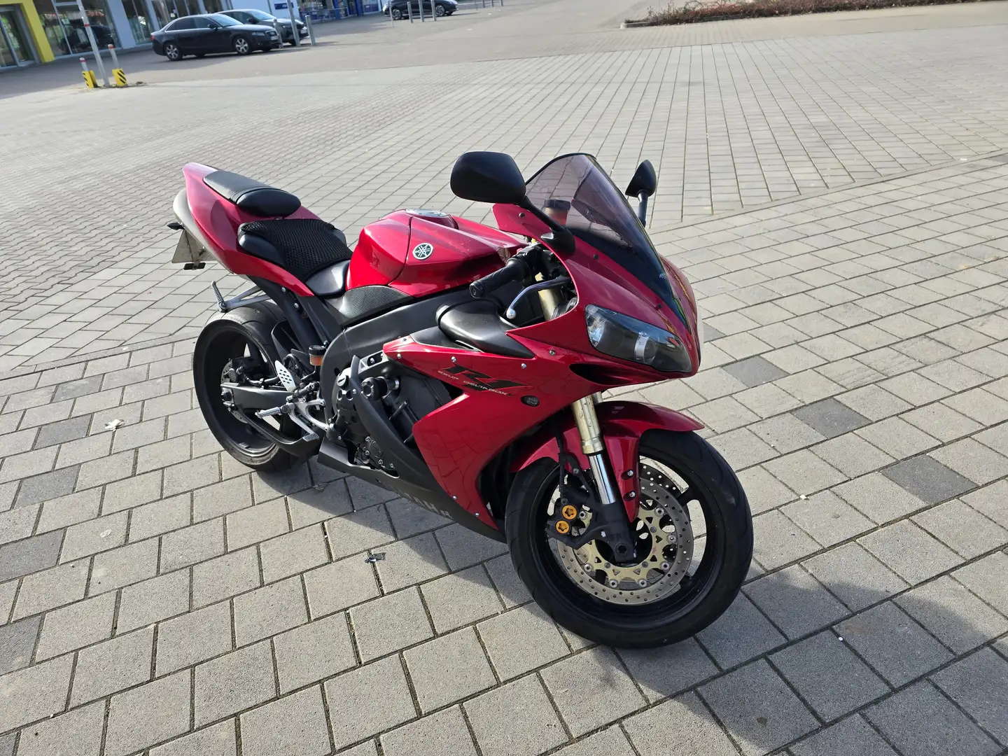 Yamaha YZF-R1 RN12 - 1