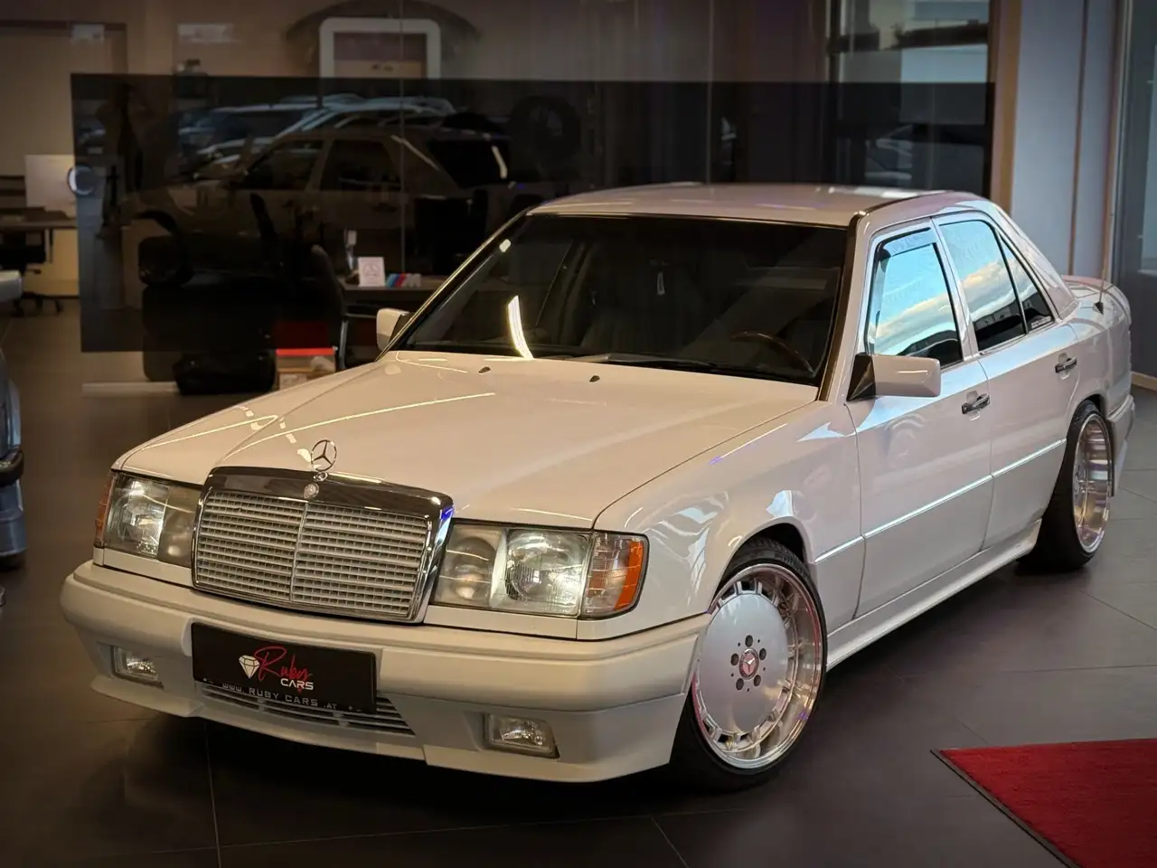 Mercedes-Benz 230 E W12 Wertgutachten Note 2 / Typisiert, foto 5
