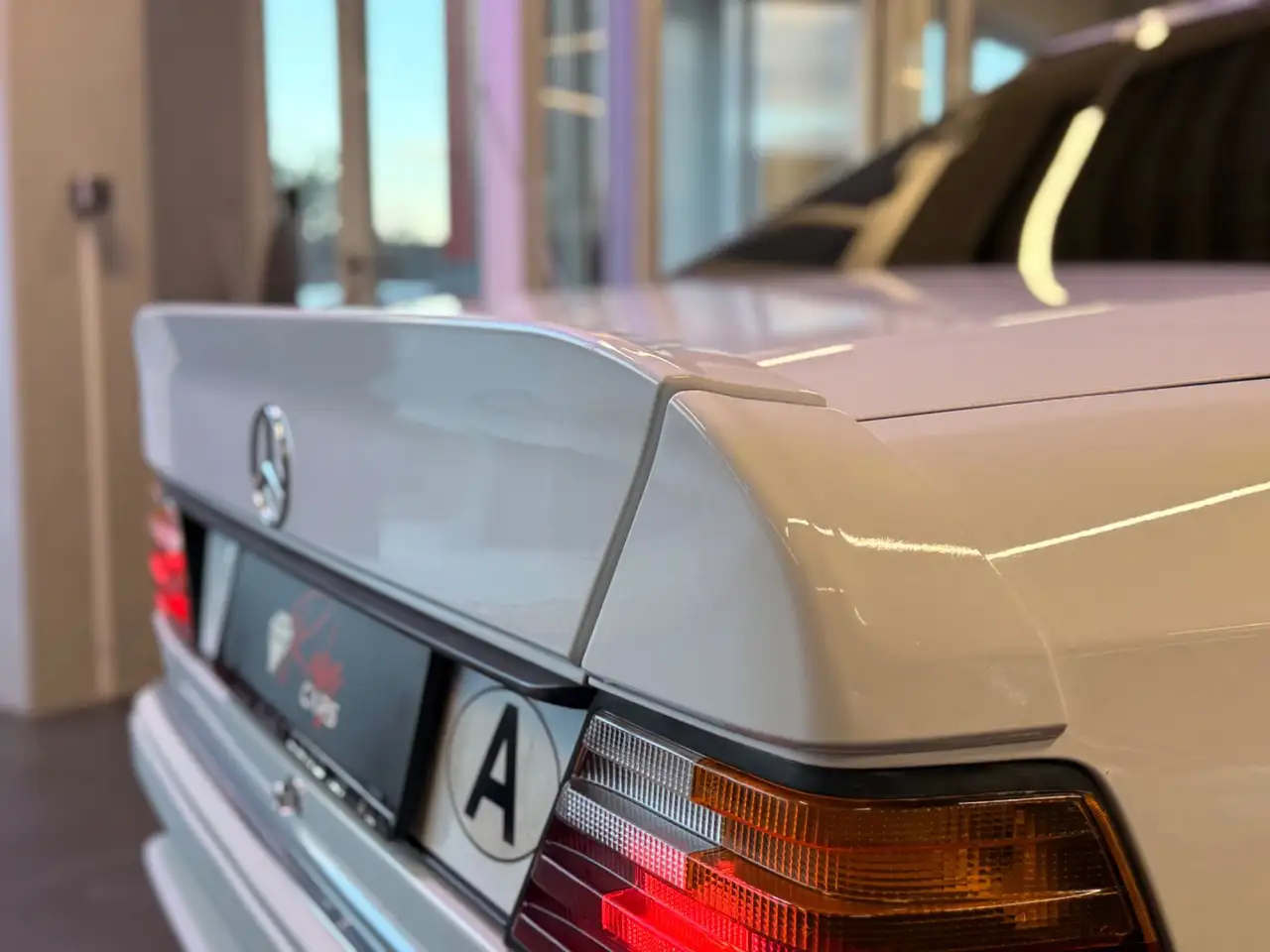 Mercedes-Benz 230 E W12 Wertgutachten Note 2 / Typisiert, foto 10