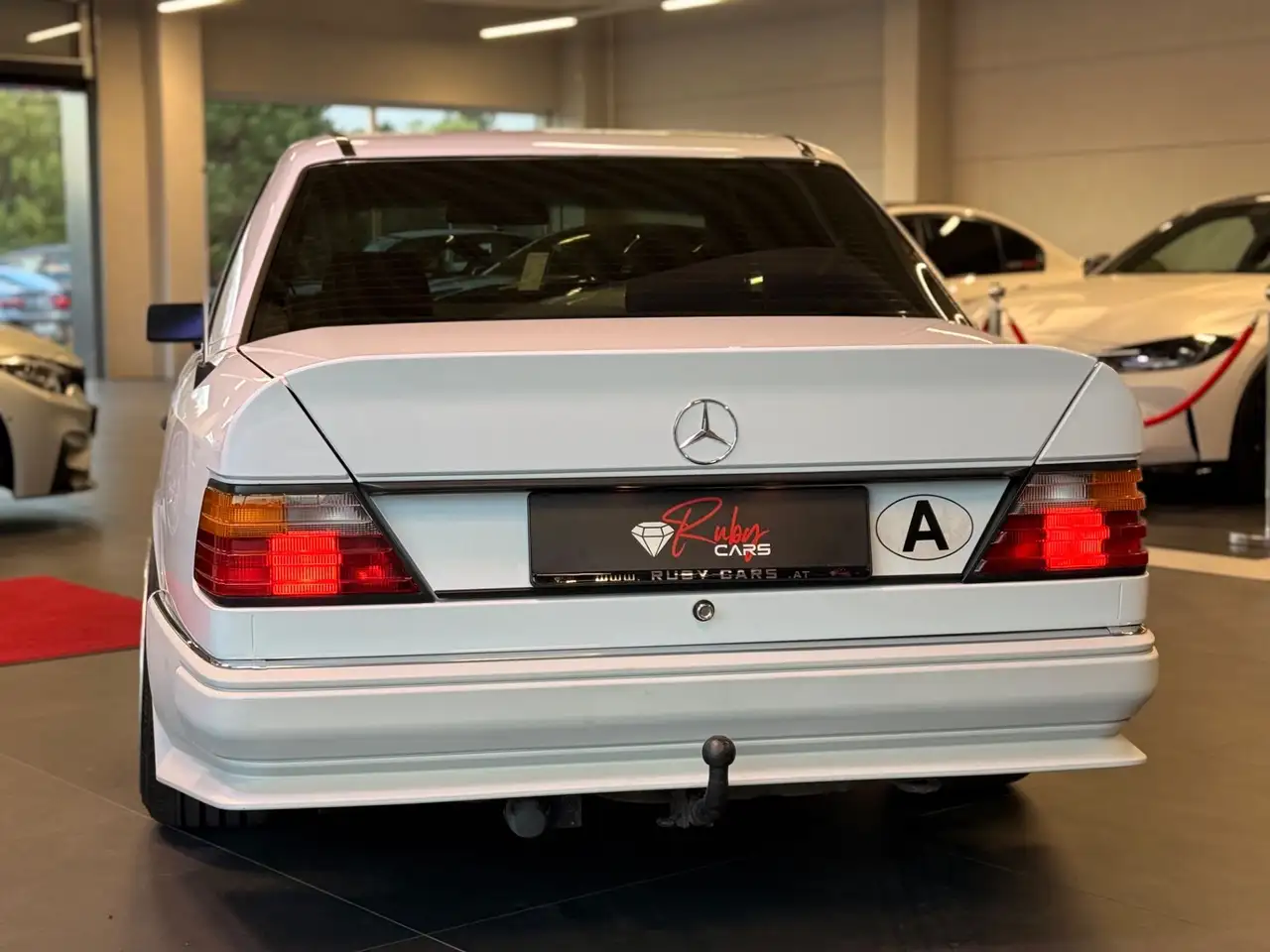 Mercedes-Benz 230 E W12 Wertgutachten Note 2 / Typisiert, foto 11