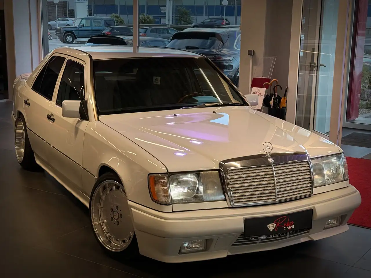 Mercedes-Benz 230 E W12 Wertgutachten Note 2 / Typisiert, foto 7