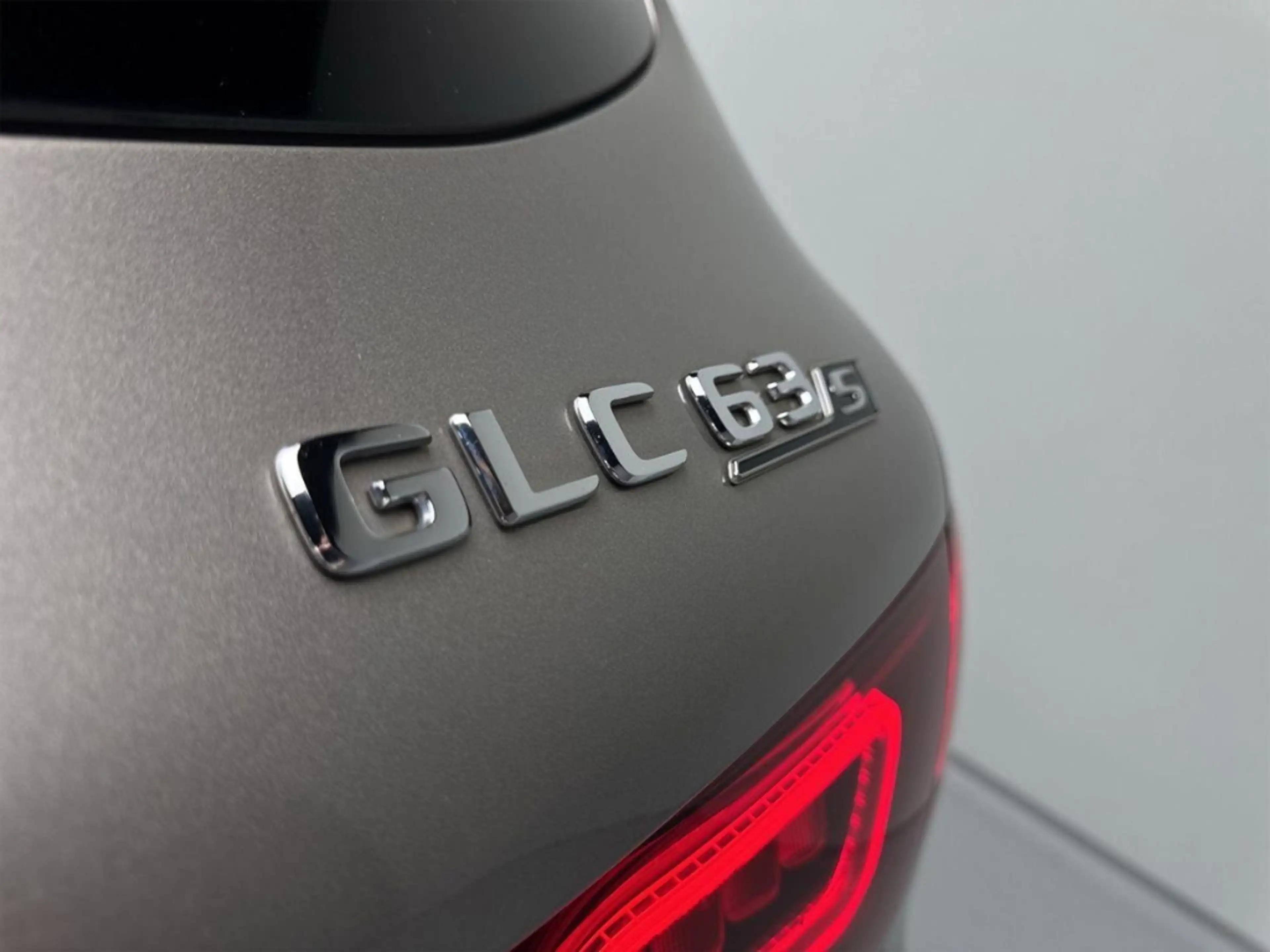Mercedes-Benz GLC 63 AMG S 4Matic  MOJAVESILBER Scheckheft MB — photo 10