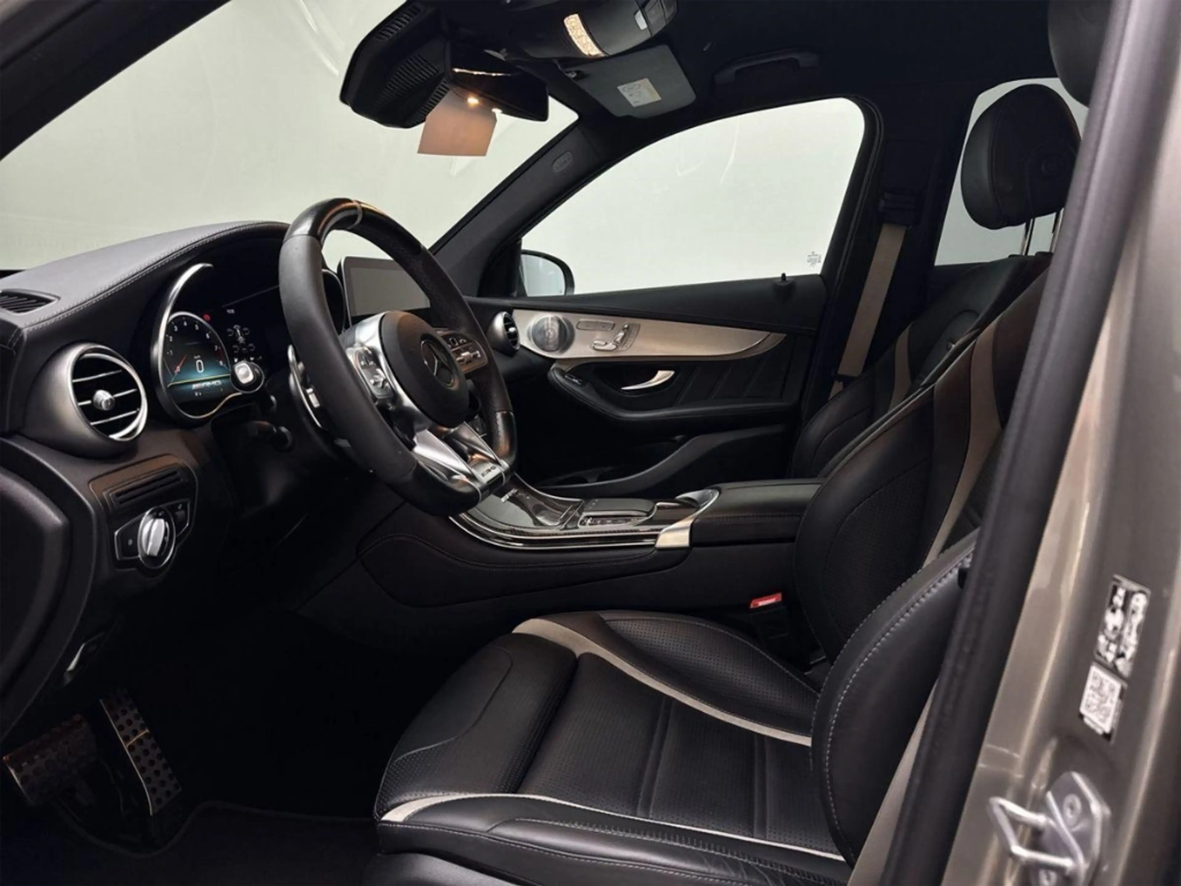 Mercedes-Benz GLC 63 AMG S 4Matic  MOJAVESILBER Scheckheft MB — photo 7