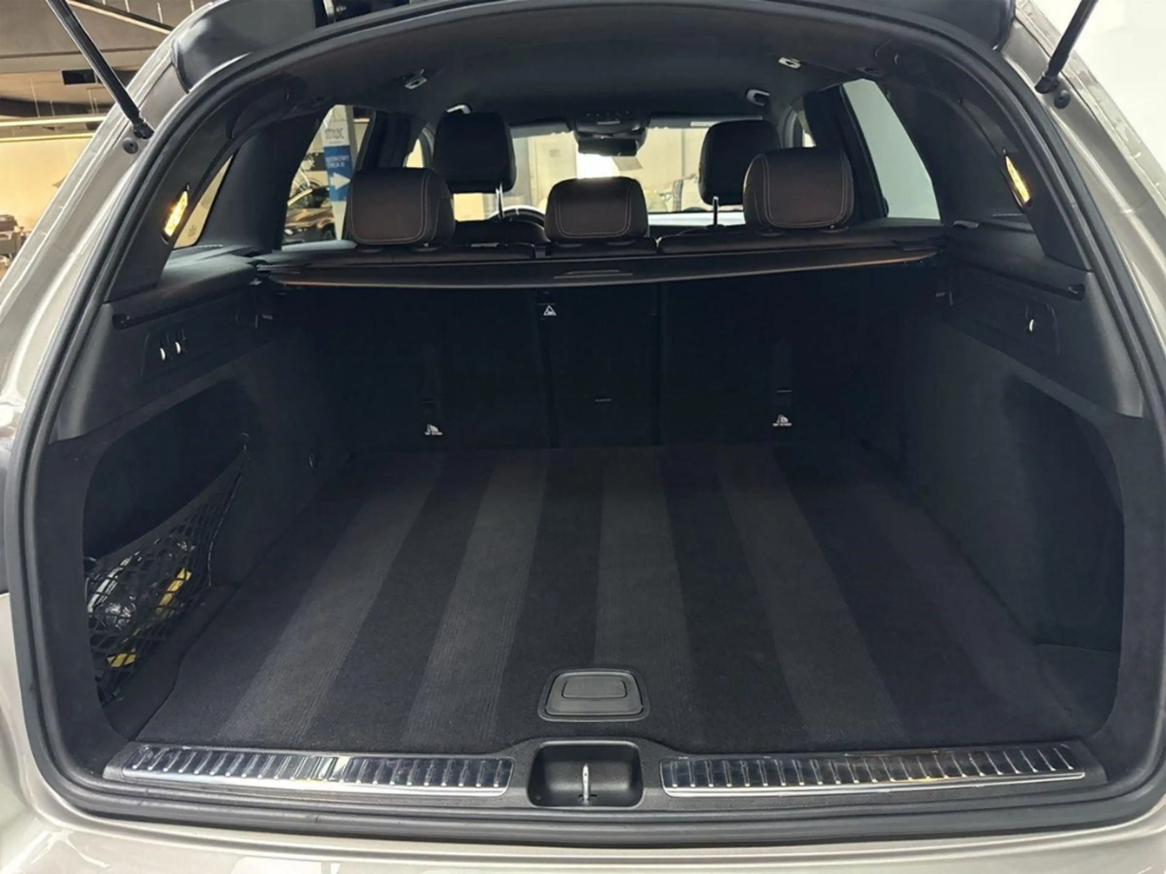 Mercedes-Benz GLC 63 AMG S 4Matic  MOJAVESILBER Scheckheft MB — photo 14