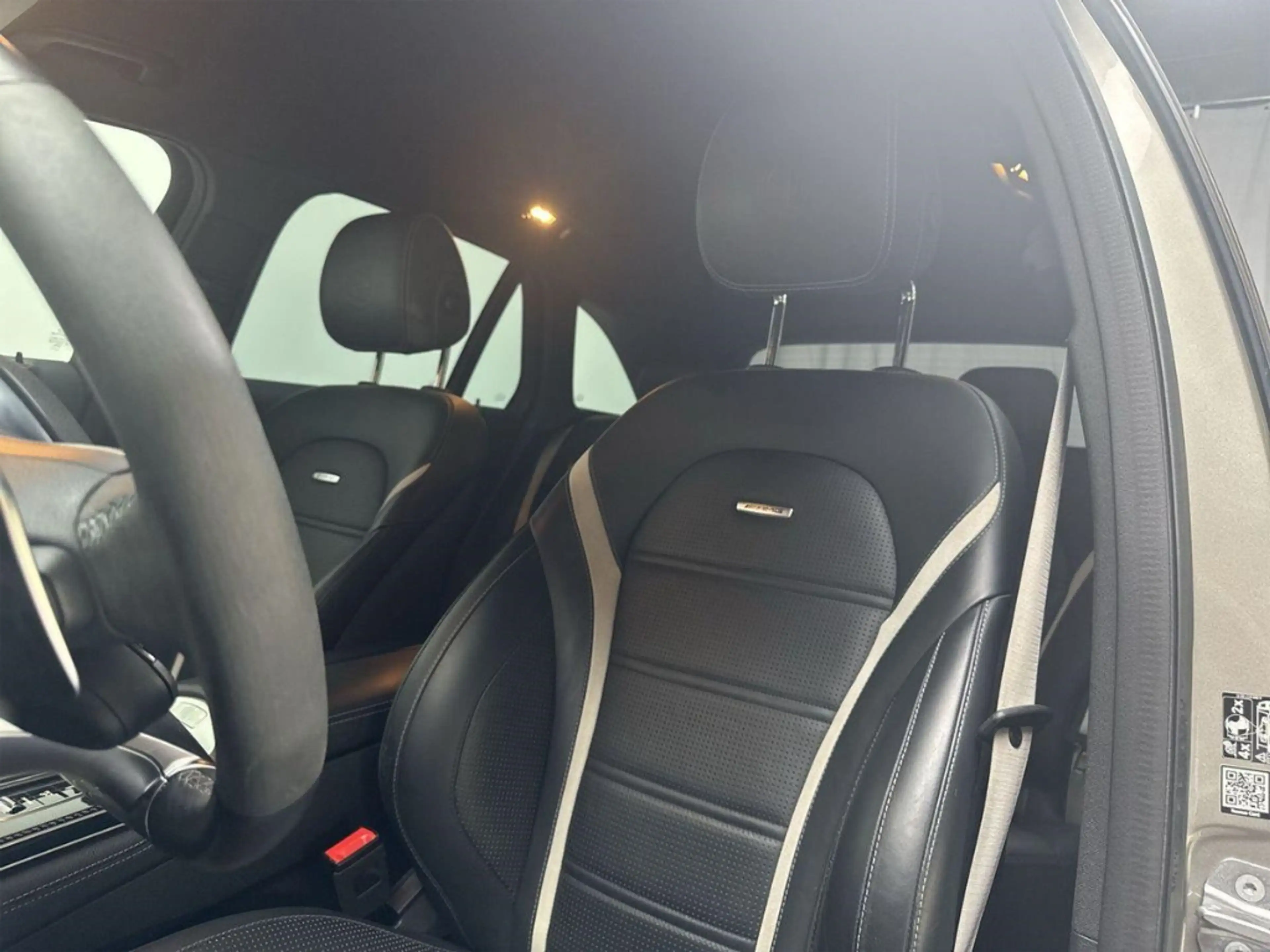 Mercedes-Benz GLC 63 AMG S 4Matic  MOJAVESILBER Scheckheft MB — photo 6