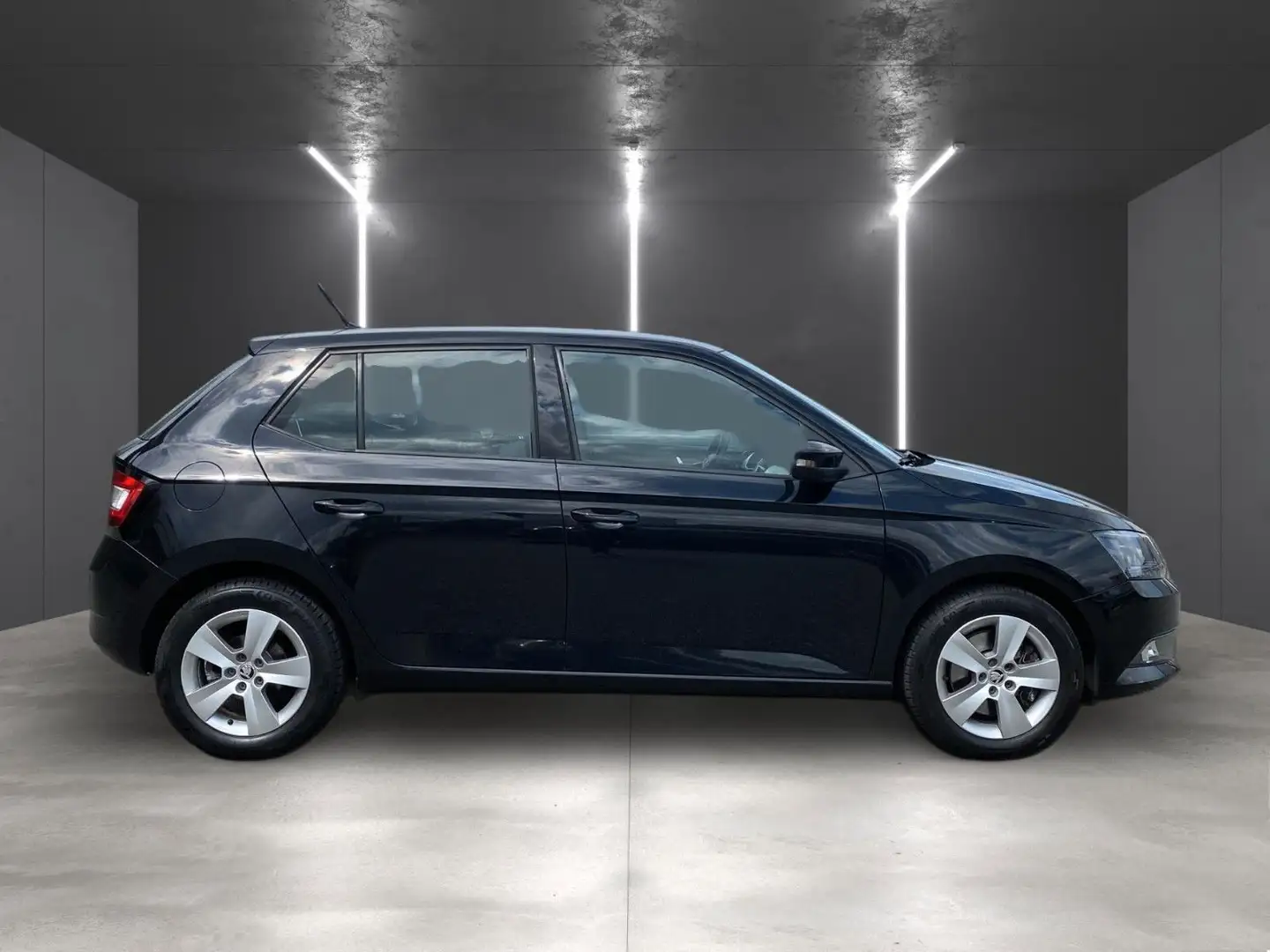 Skoda Fabia Ambition Černá - 1