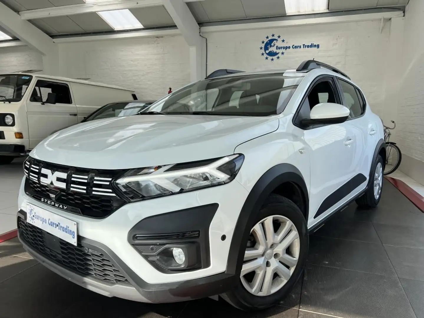 Dacia Sandero STEPWAY 1.0 EC0-G 100 CH 18.073KM GAR 12M Blanc - 1
