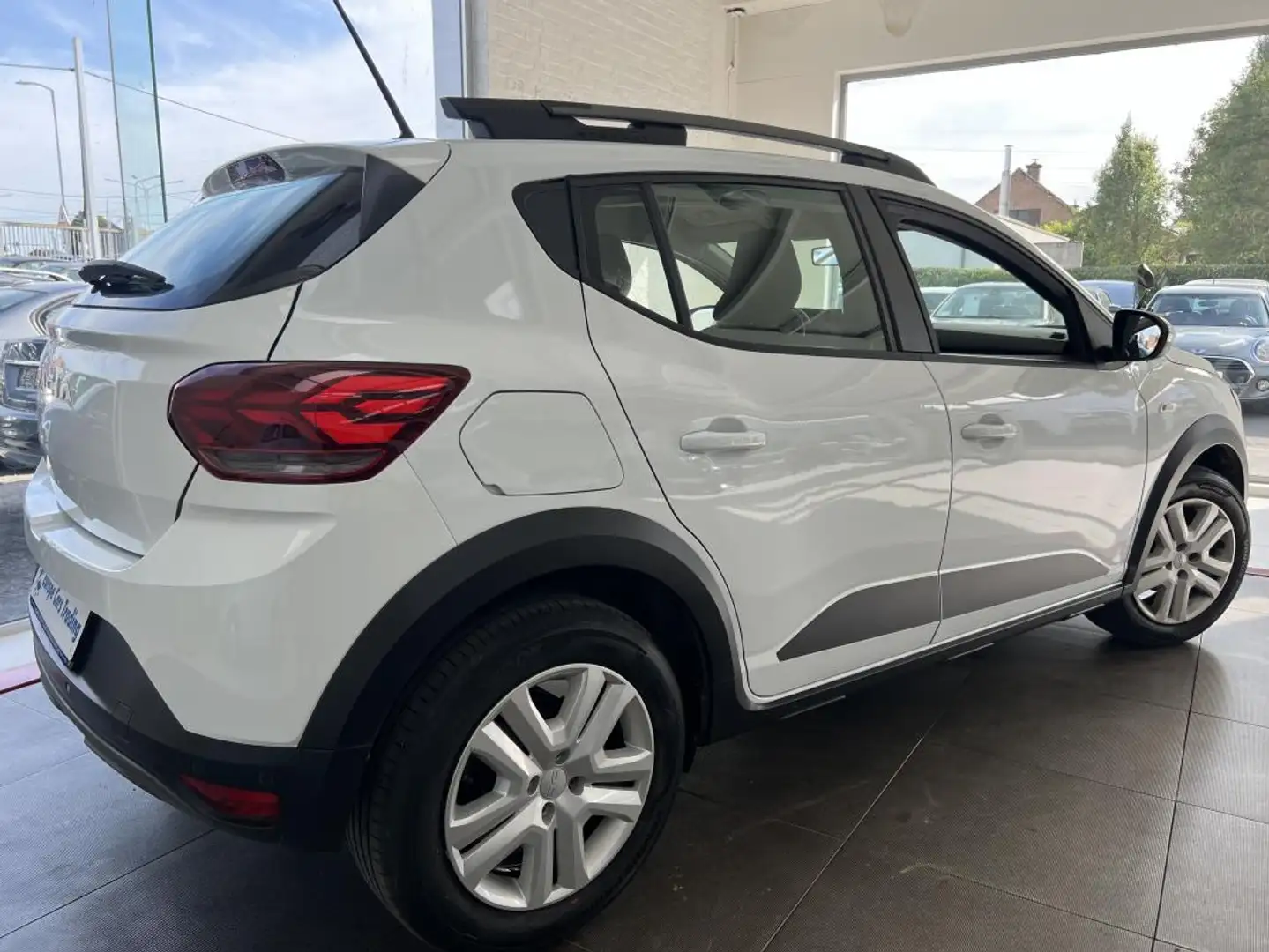 Dacia Sandero STEPWAY 1.0 EC0-G 100 CH 18.073KM GAR 12M Blanc - 2