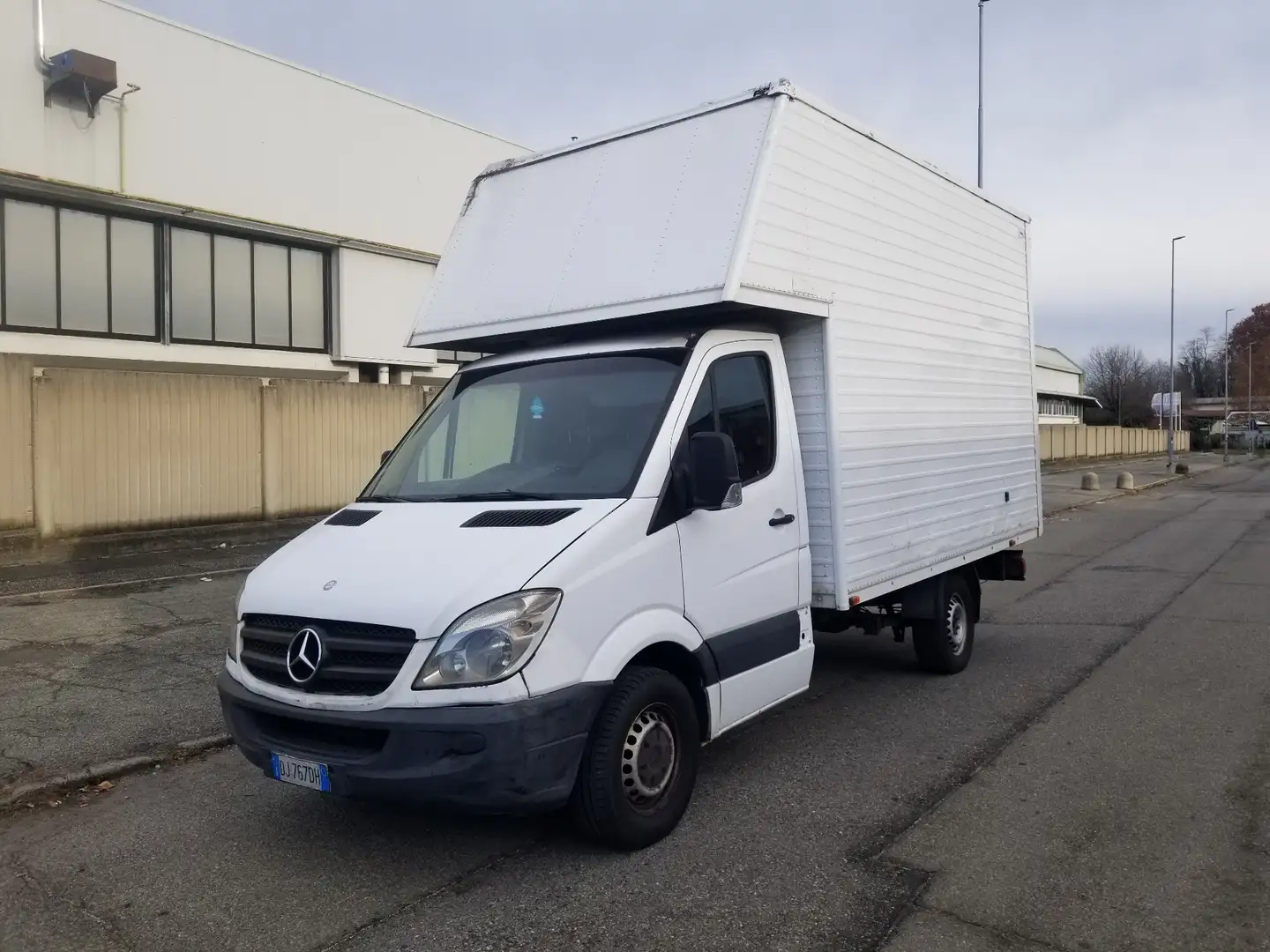 Mercedes-Benz Sprinter - 1