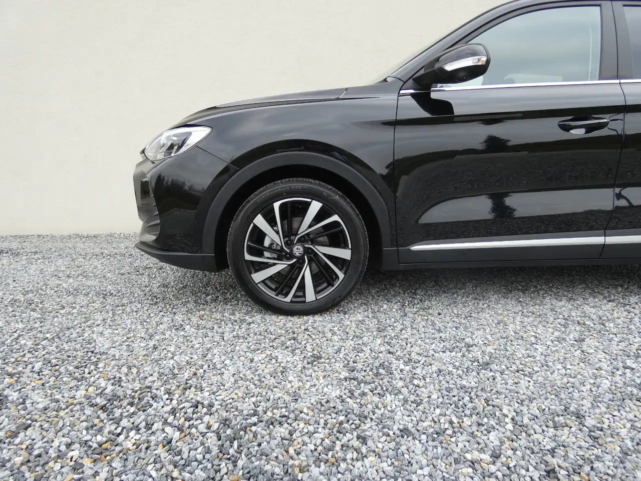 MG ZS Hybrid+ Luxury 360°Kam+LED+Distr+Navi+SHZ+LHZ 21