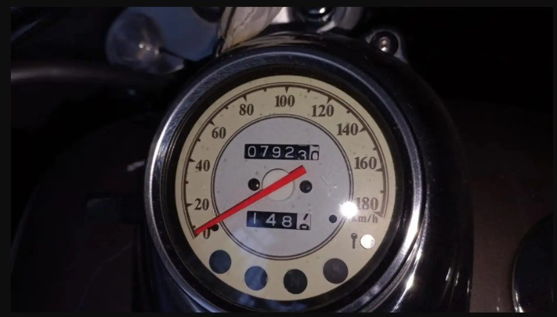 Yamaha XVS 650 Classic Gri - 2