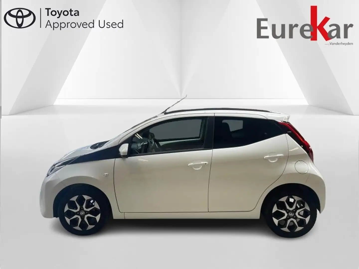 Toyota Aygo 1.0 VVT-I AIR Wit - 2