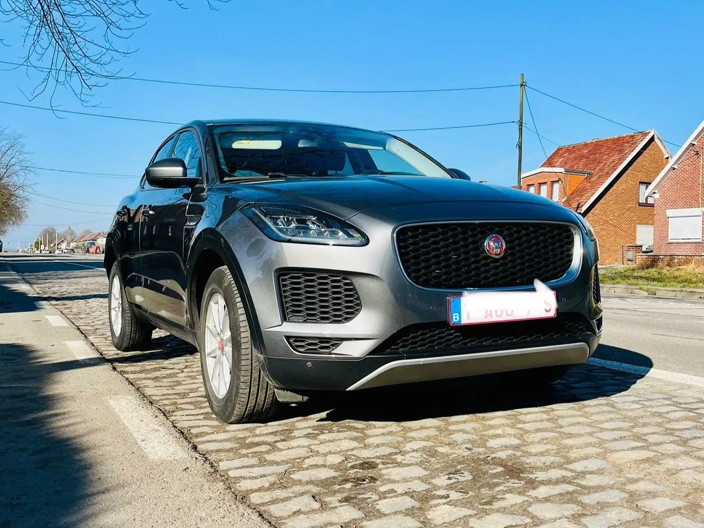 Jaguar E-Pace 2.0+D Grijs - 1