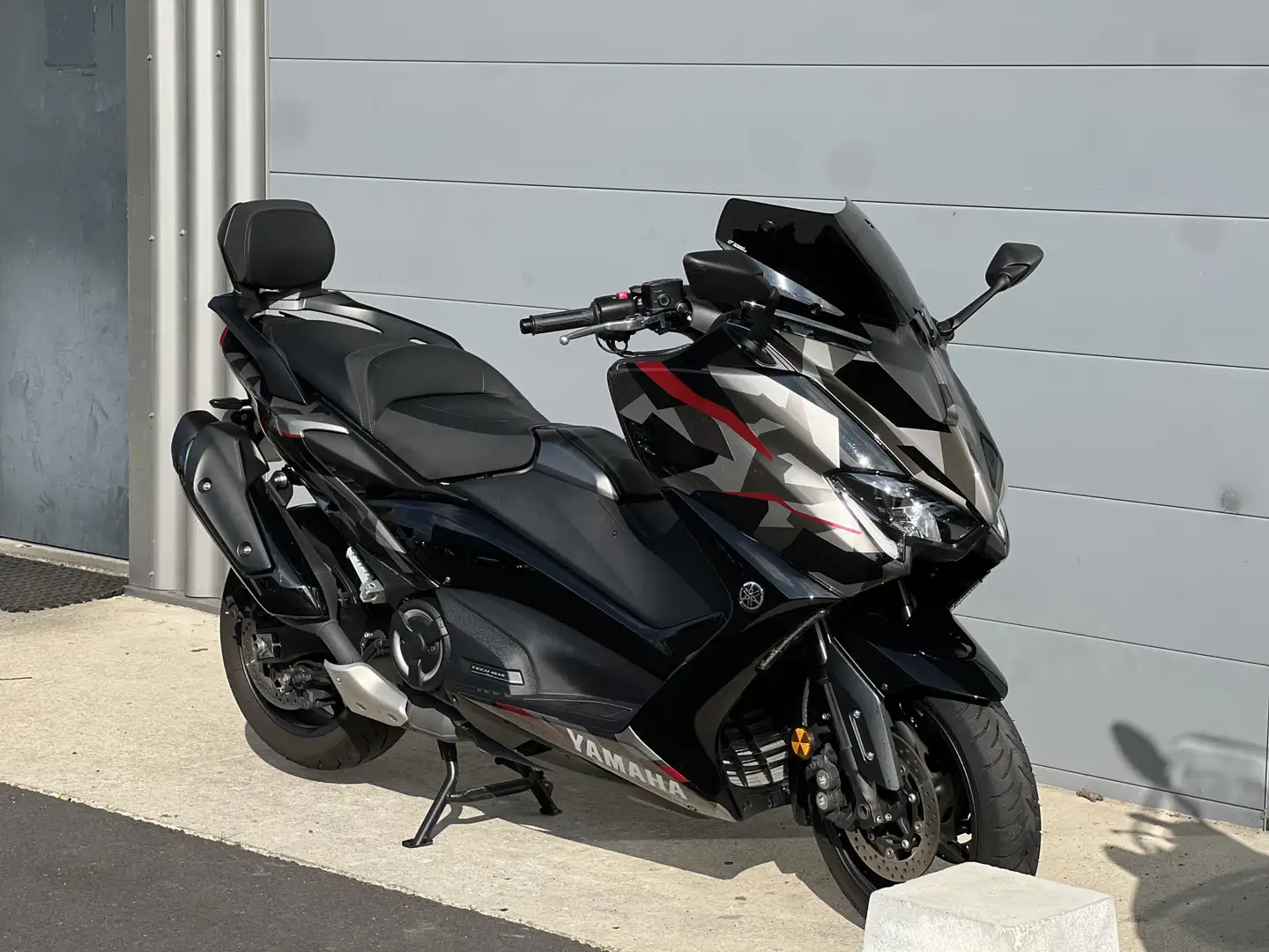 Yamaha TMAX 560 Gris - 2