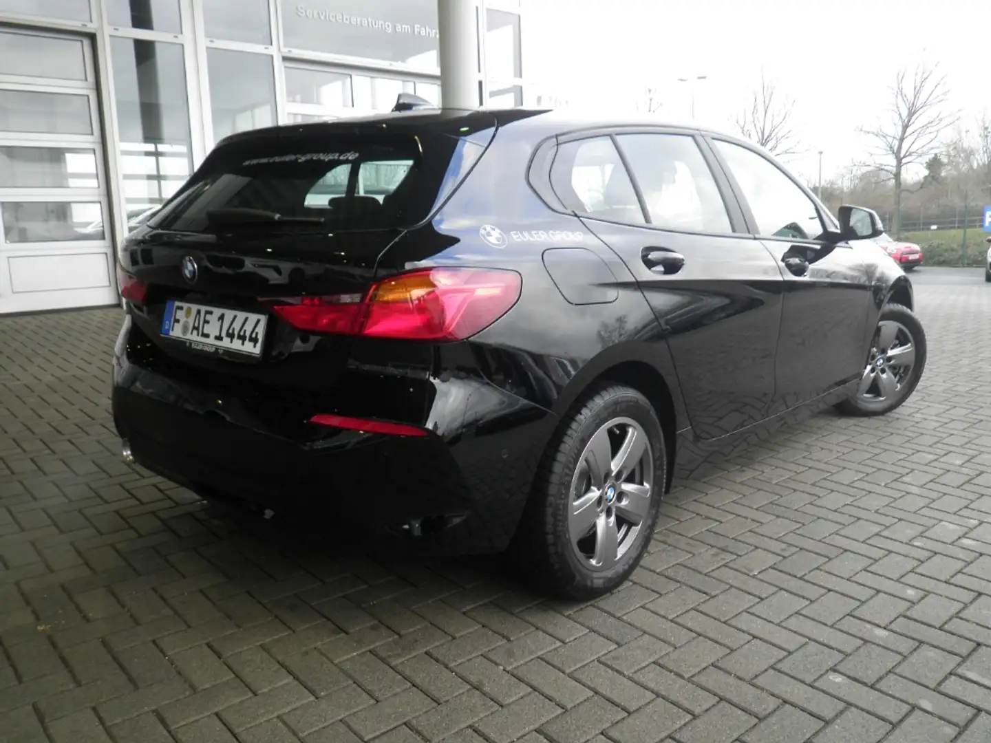 BMW 116 i 5-Türer Navi digitales Cockpit Scheinwerferreg. Czarny - 2