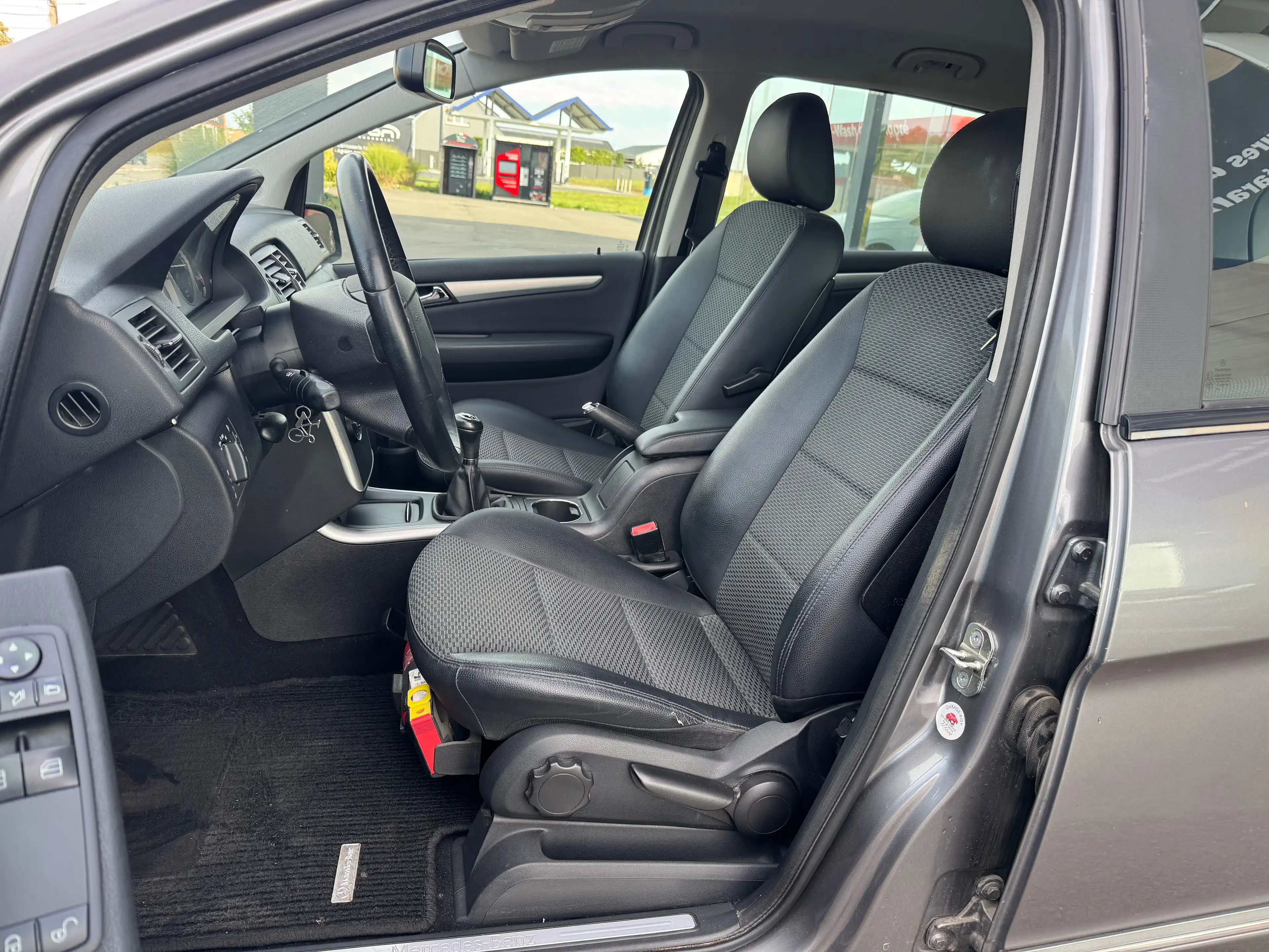 Mercedes-Benz B 180 B 180 CDI**FAIBLE KM**CLIM**TOP AUTO! — photo 13