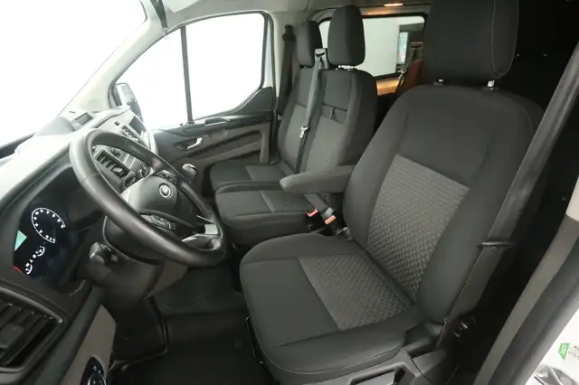 Ford Transit Custom view 10
