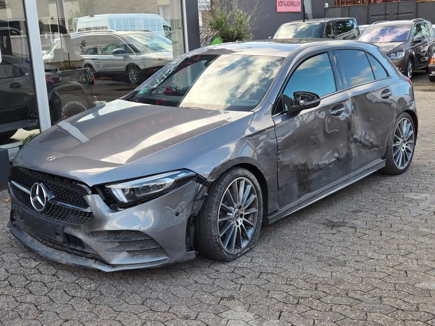 Mercedes-Benz A 250 AMG-PAKET/BURMESTER/AMBIENTE/TOTWINKEL Grau - 2