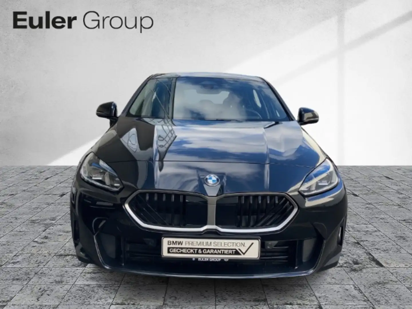 BMW 120 Limo AHK adLED Navi Komf-Zug. PDC Kamera Sitzh Alu Schwarz - 2