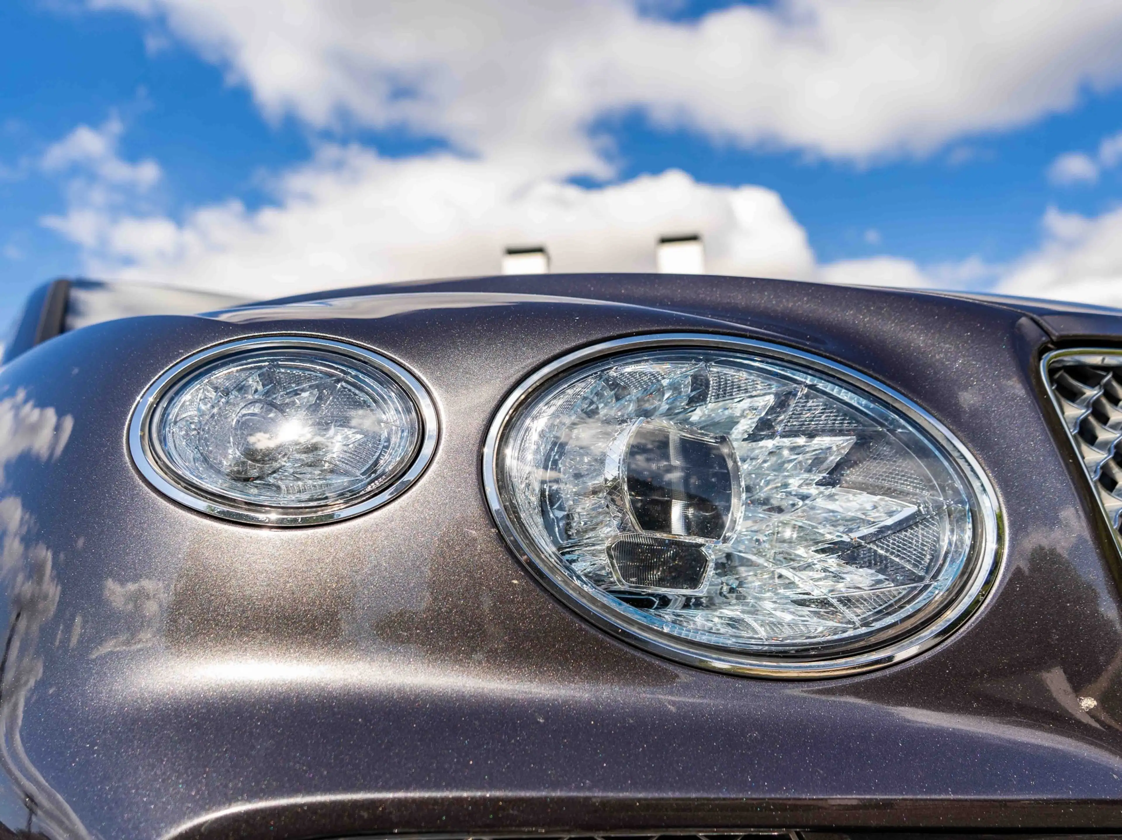 Bentley Bentayga 4.0 V8 — photo 12