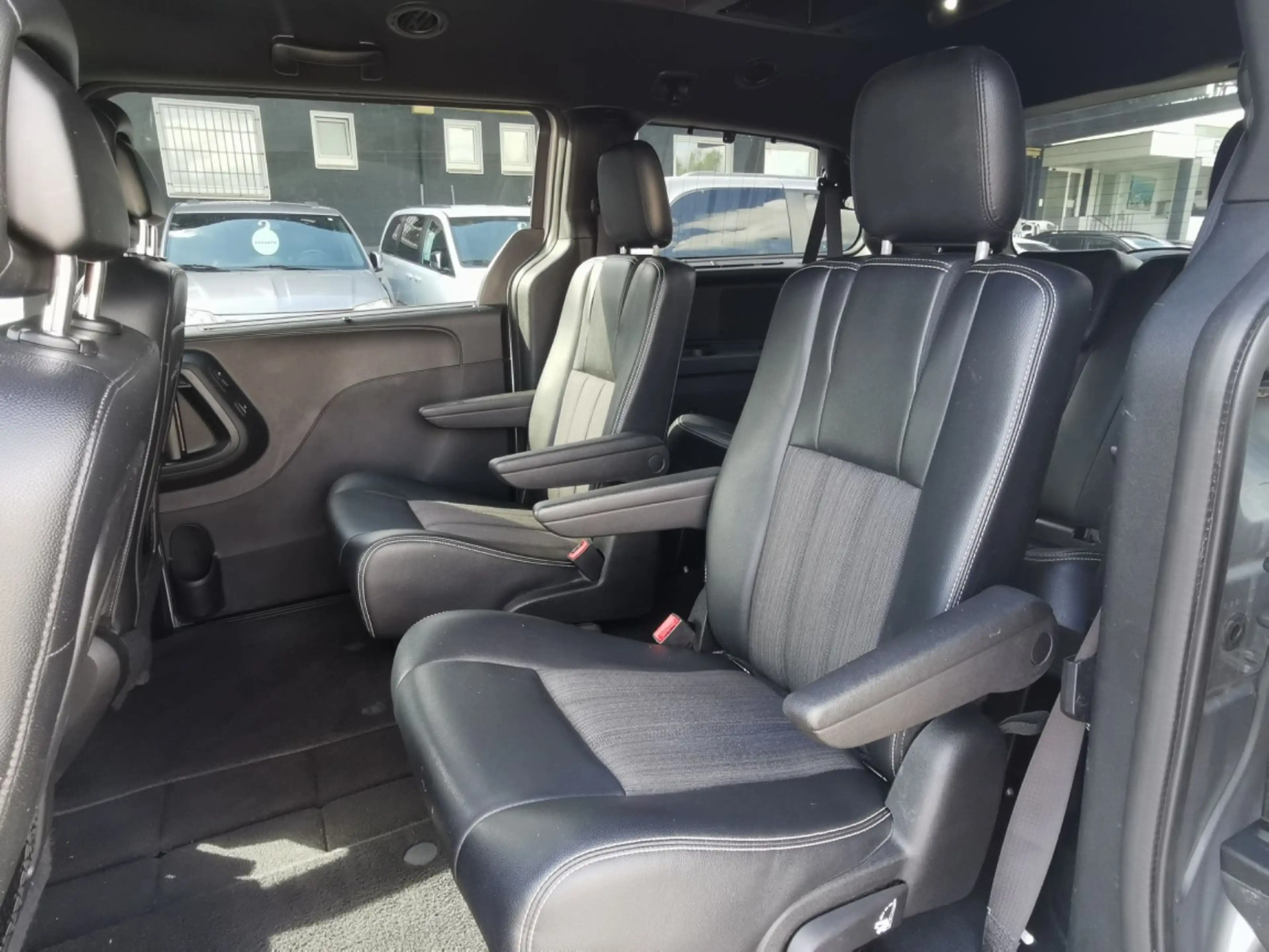 Lancia Voyager S 7 Sitze Stow'n Go TÜV Neu+Garantie — photo 10