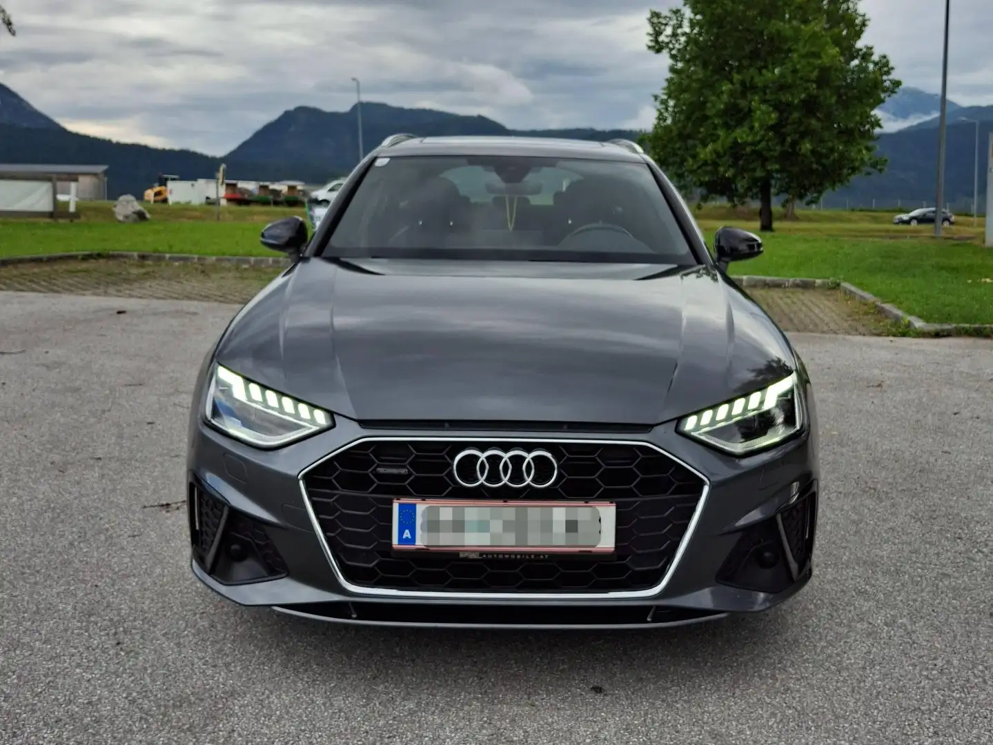 Audi A4 A4 Avant 40 TDI quattro S-line S-tronic S-line Silber - 2