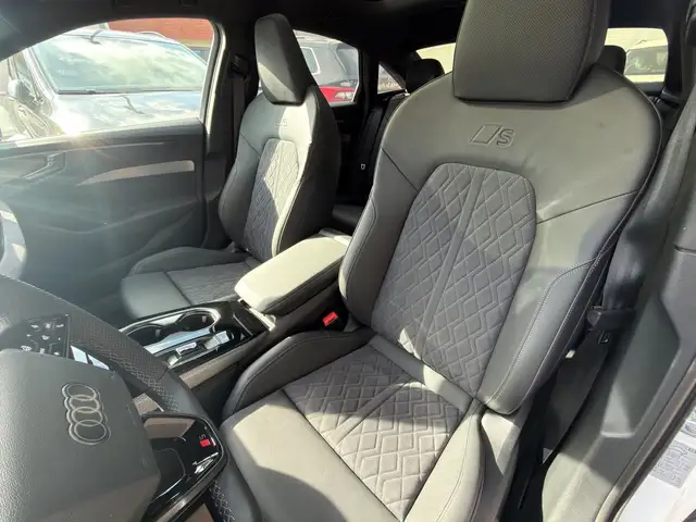 Audi A6 Limousine e-hybrid quattro 220 kW Ansicht 8