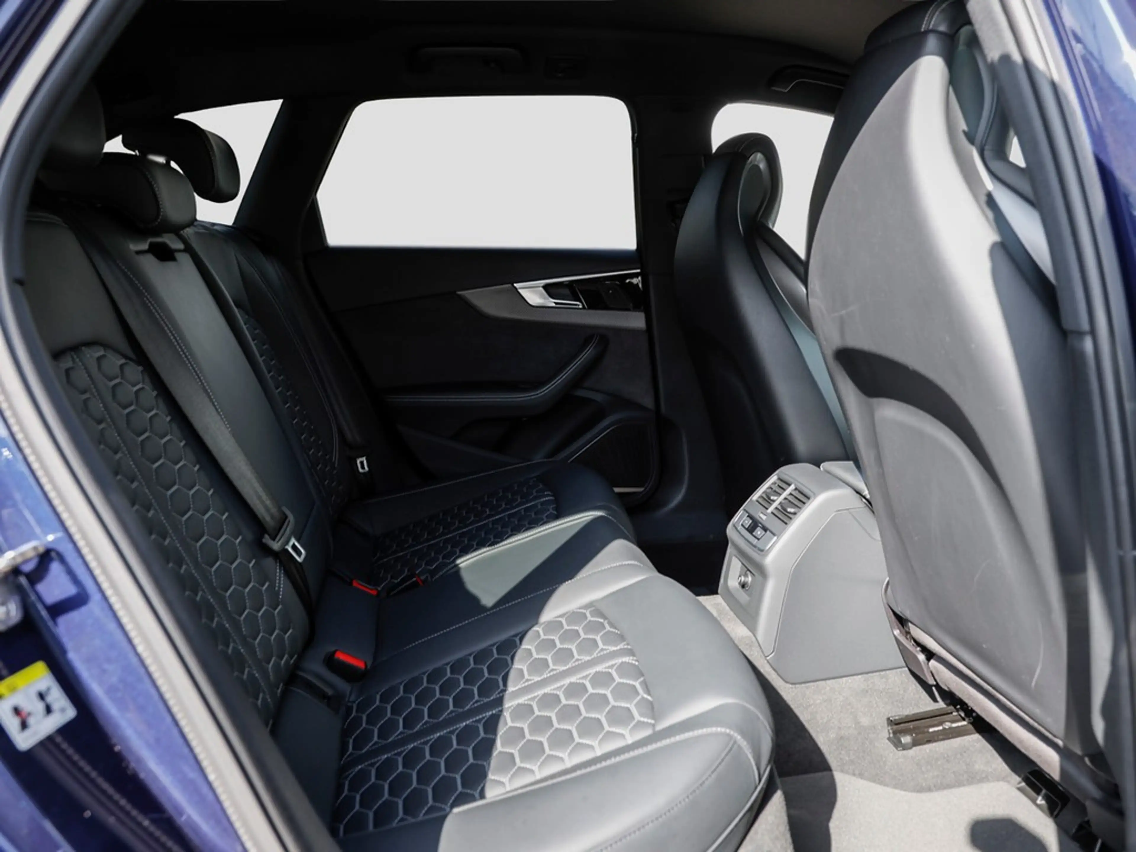 Audi RS4 RS 4 Avant 2.9 TFSI B&O Matrix Sportabgas Leder — photo 10