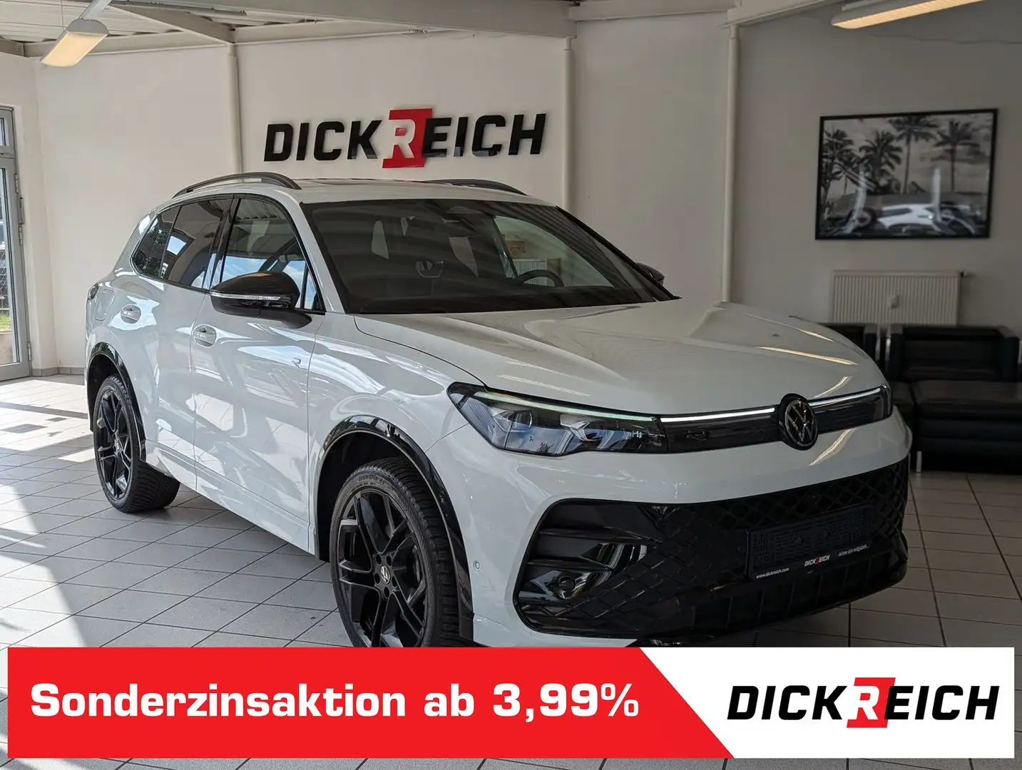 Volkswagen Tiguan 2.0TDI R-Line 4M Pano Black AHK Matrix 20 Weiß - 1