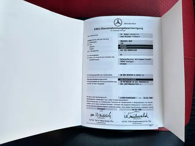 Mercedes-Benz SLK view 15
