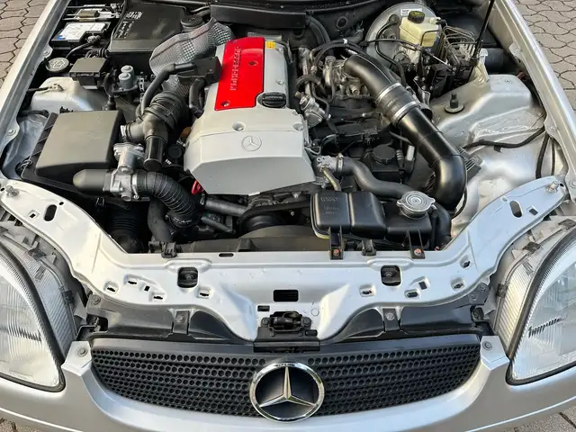 Mercedes-Benz SLK view 12