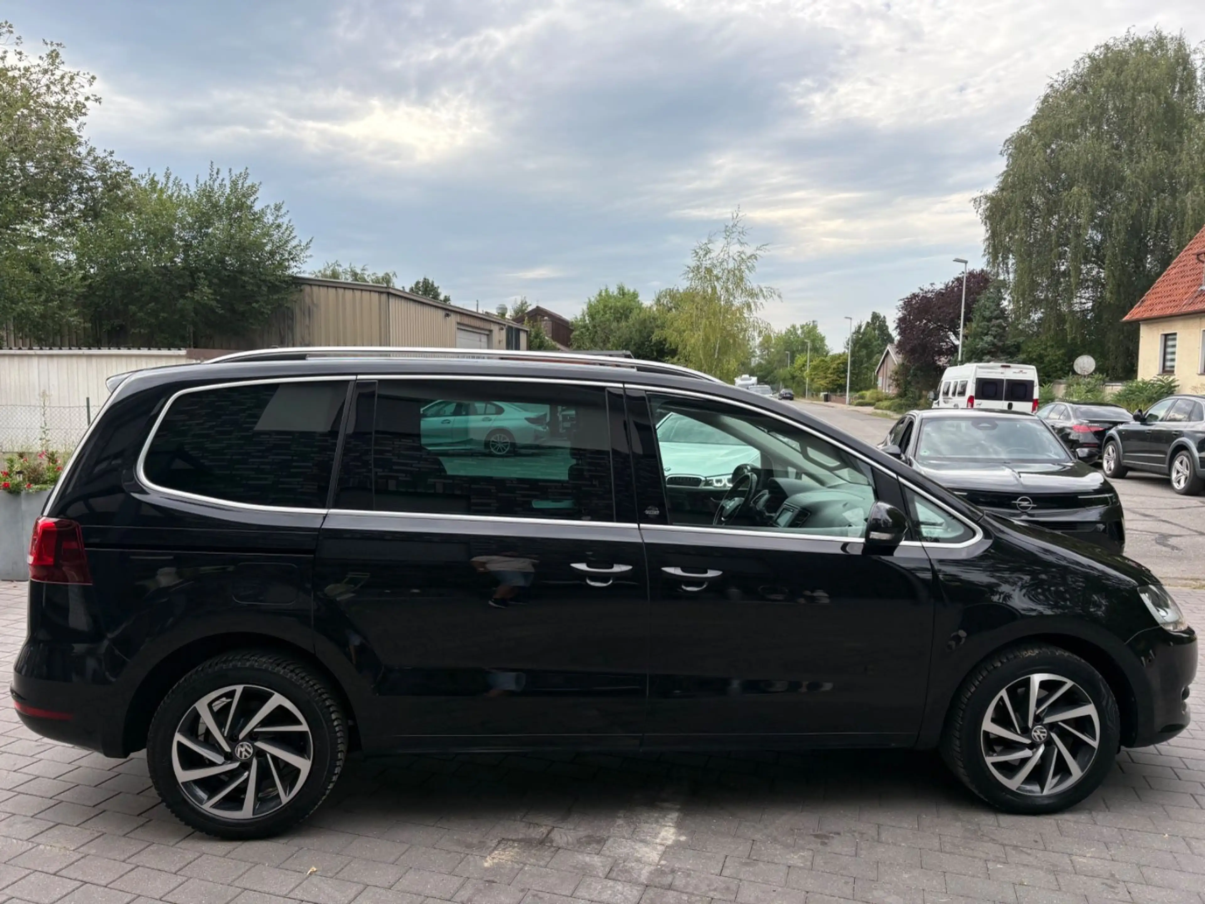 Volkswagen Sharan Sound BMT/(Automatik) — photo 9