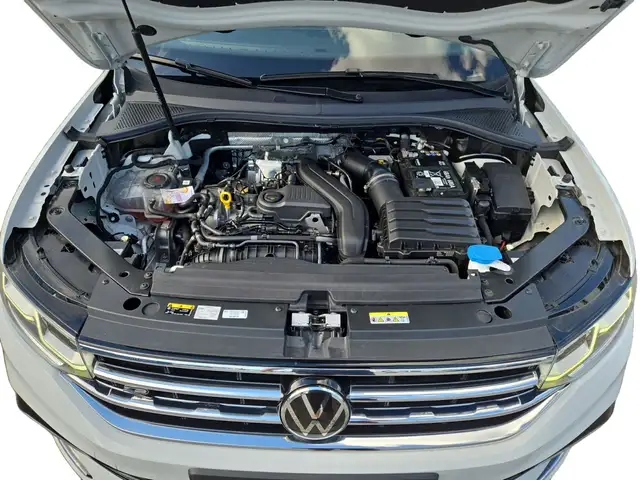 Volkswagen Tiguan view 12