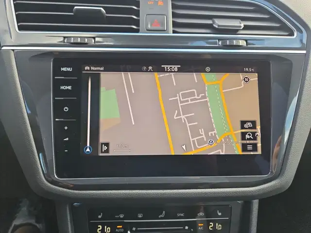 Volkswagen Tiguan view 18