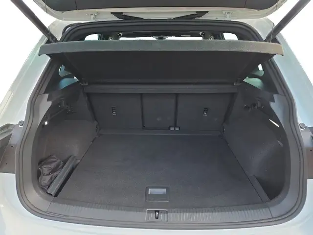 Volkswagen Tiguan view 14