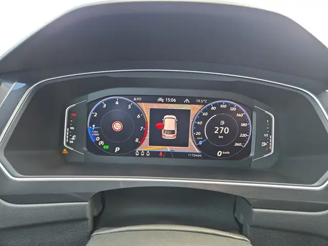 Volkswagen Tiguan view 9