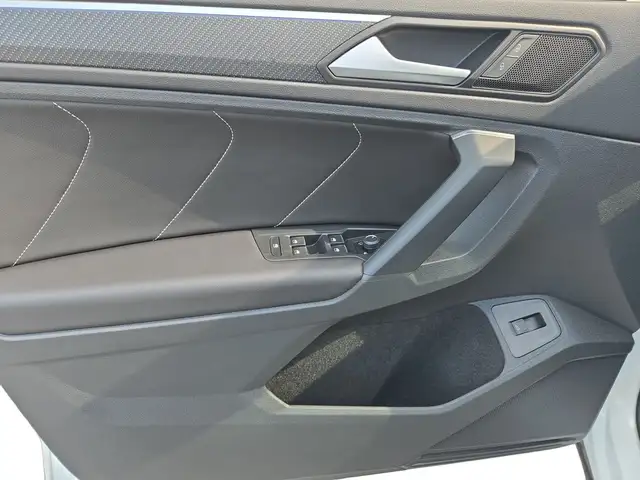 Volkswagen Tiguan view 11