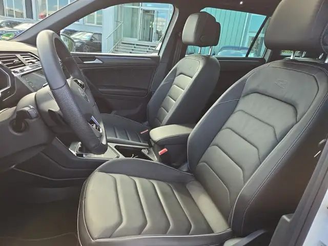 Volkswagen Tiguan view 17