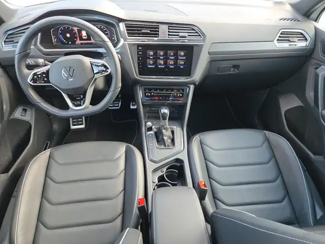 Volkswagen Tiguan view 8