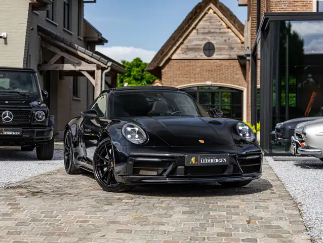 Porsche Carrera (Type 992) Coupé / Schuifdak / Sport Chrono / Sportuitlaatsysteem / BOSE / Stoelventilatie / Lane Change Assist